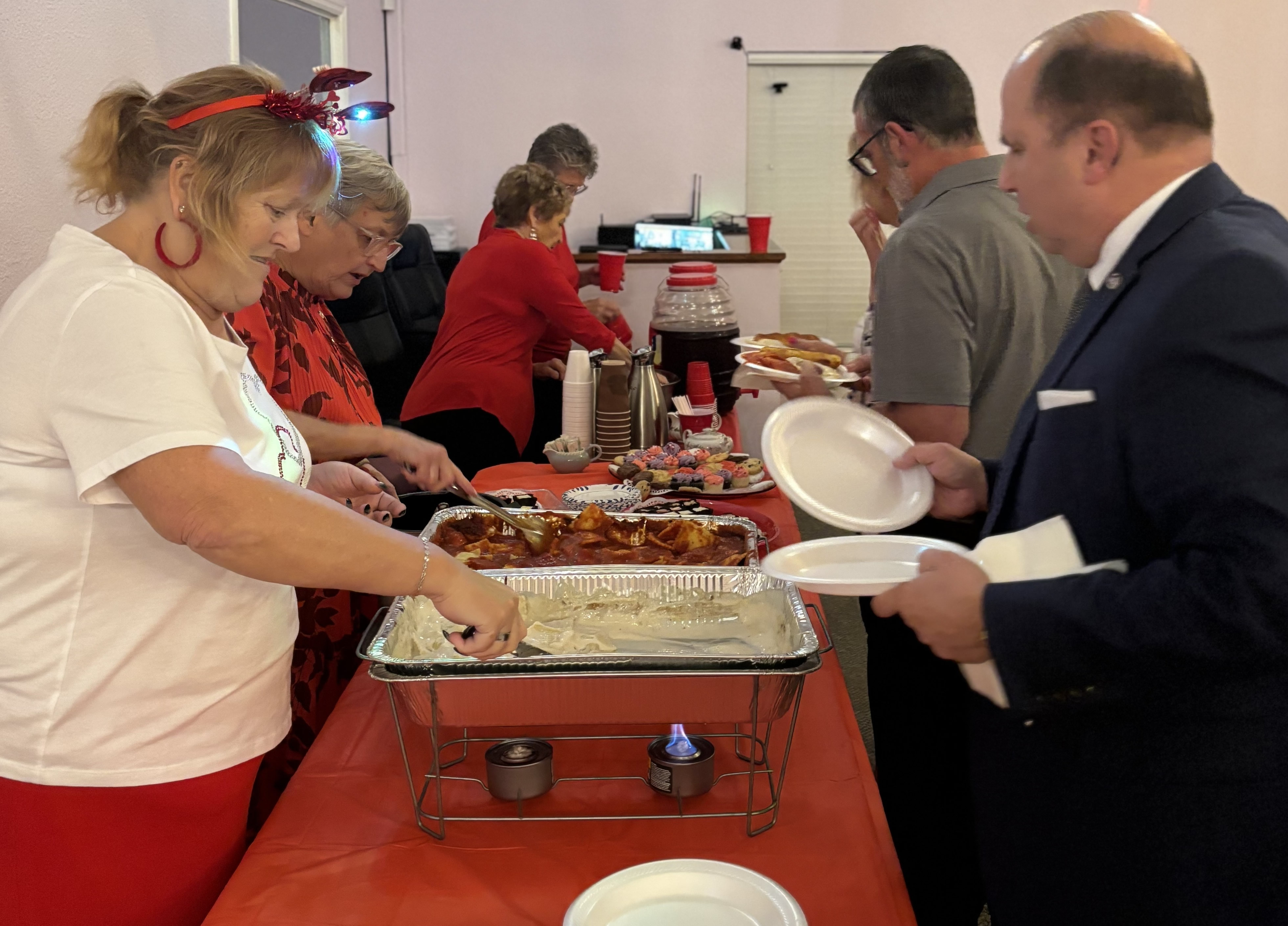 Valentines_Day Becky Serving